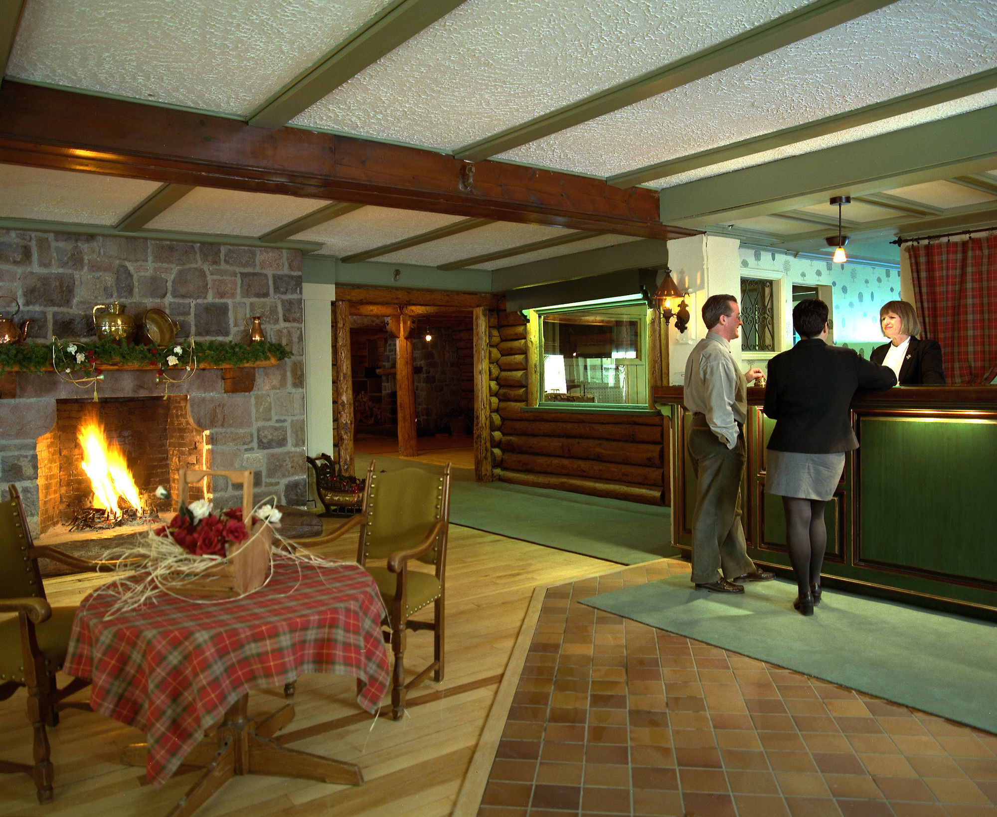 Auberge Alpine Inn Sainte-Adèle Extérieur photo