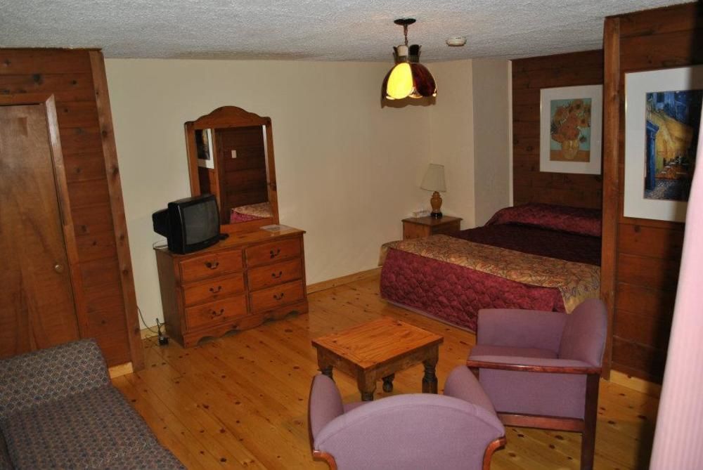 Auberge Alpine Inn Sainte-Adèle Extérieur photo