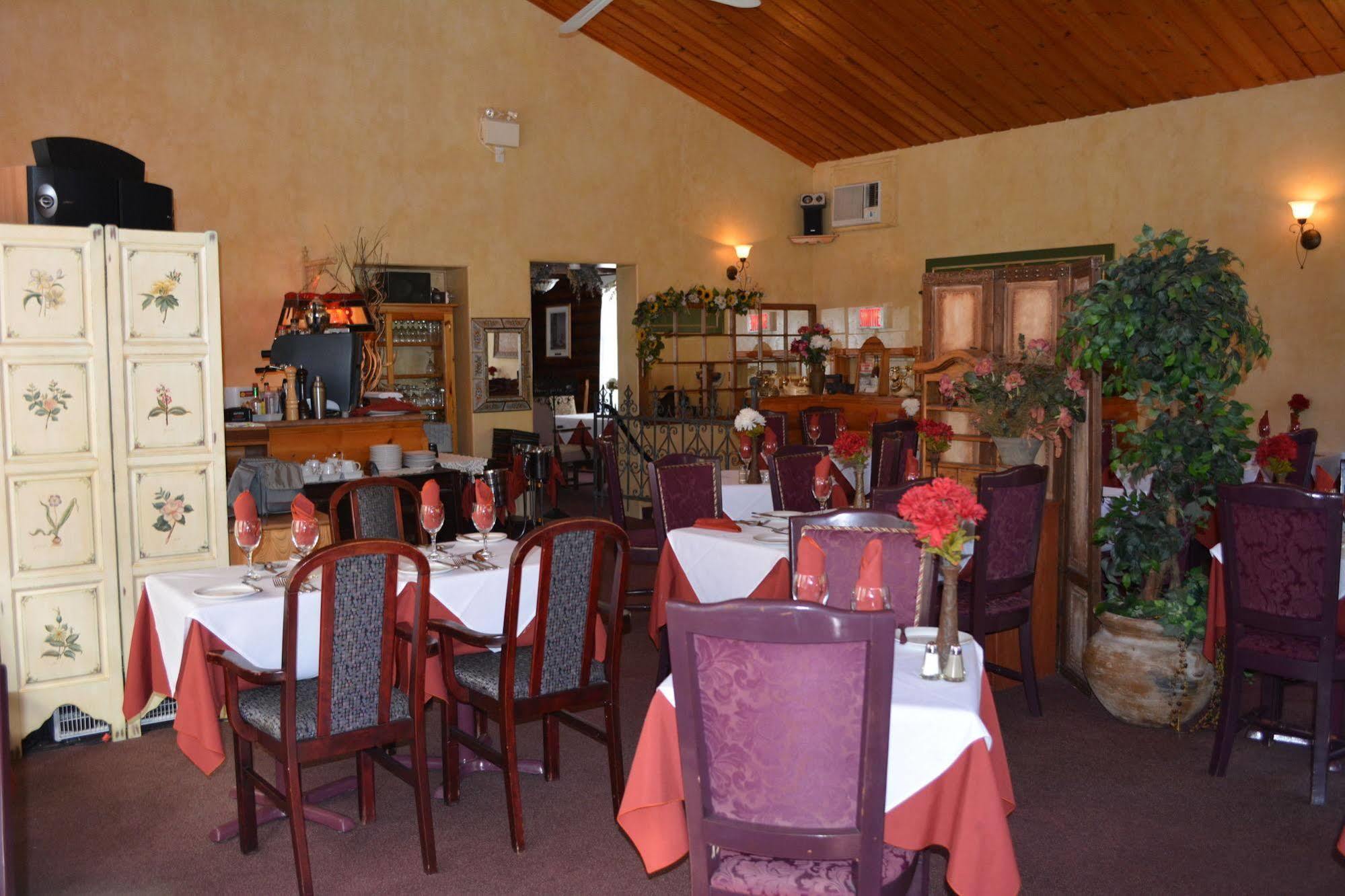 Auberge Alpine Inn Sainte-Adèle Extérieur photo